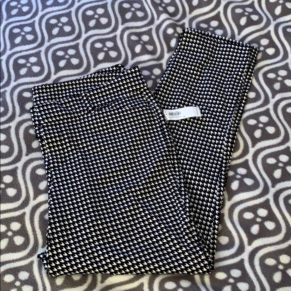 2/$30 - Patterned Pixie Pant